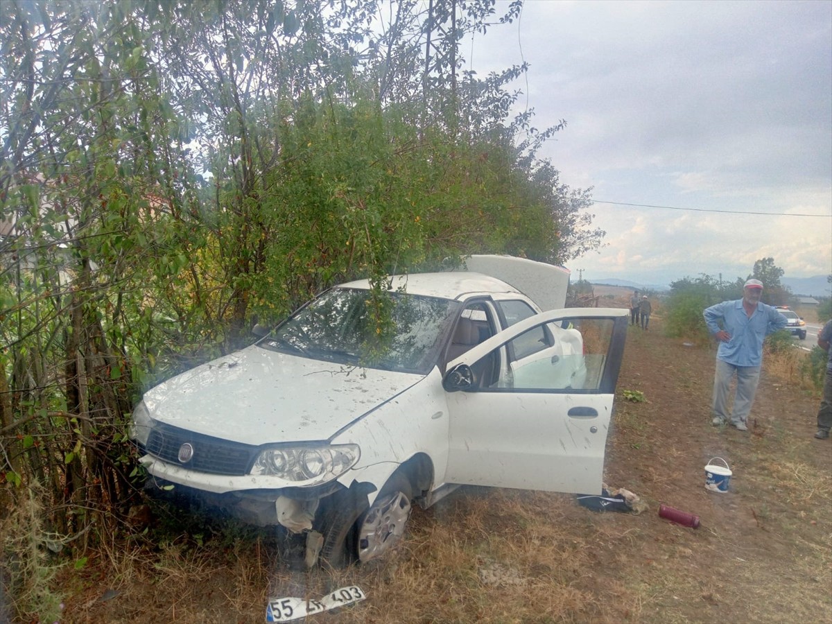 Samsun'un Havza ilçesinde meydana gelen trafik kazasında 13 yaşındaki çocuk hayatını...