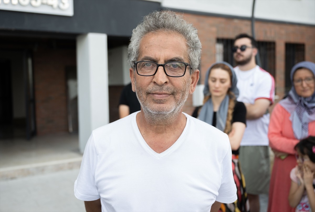 Sincan'a bağlı Saraycık Mahallesi'nde 5 gündür süregelen su kesintisi mahalle sakinlerini mağdur...