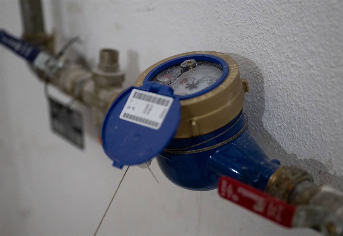 Sincan'a bağlı Saraycık Mahallesi'nde 5 gündür süregelen su kesintisi mahalle sakinlerini mağdur...