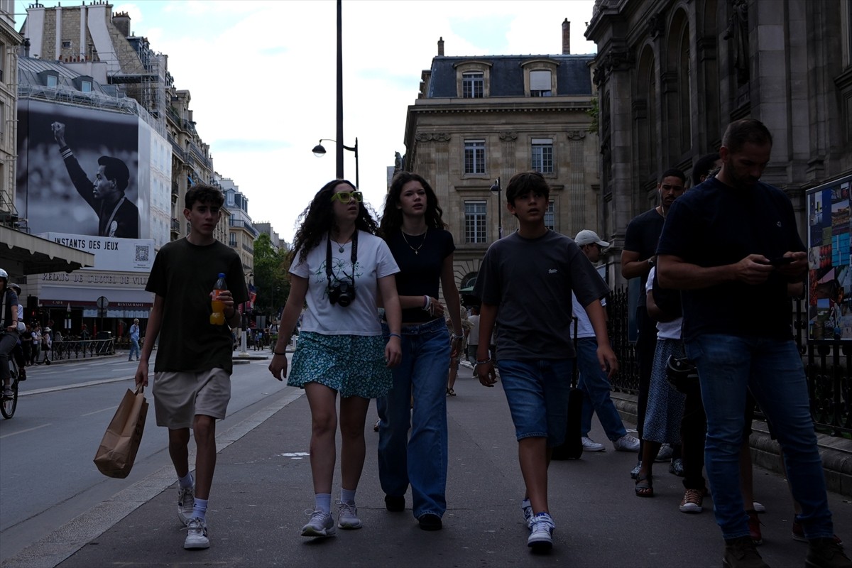 Tarihteki 33. olimpiyatlara ev sahipliği yapacak Fransa'nın başkenti Paris'te hazırlıklar son...