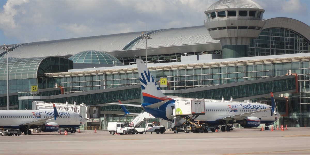 TAV Havalimanları yılın ilk altı ayında toplam 46 milyon yolcuya hizmet verdi.