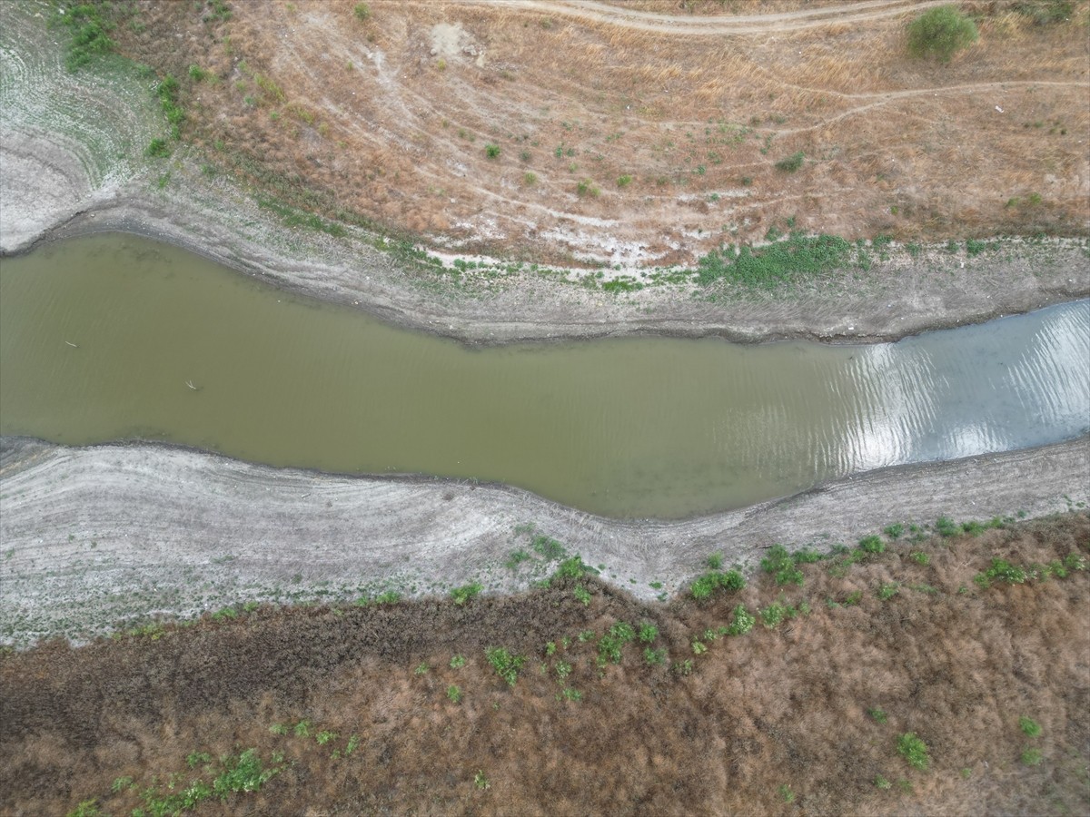 Tekirdağ'ın Marmaraereğlisi ilçesindeki sulama için kullanılan ve ilçedeki bazı mahallere içme...