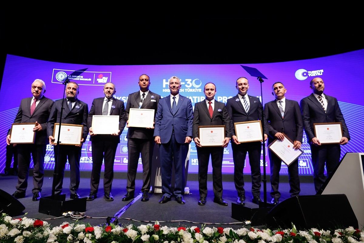 Ticaret Bakanı Ömer Bolat, "HIT-30 Yüksek Teknoloji Teşvik Programı" Tanıtım Toplantısı'na...