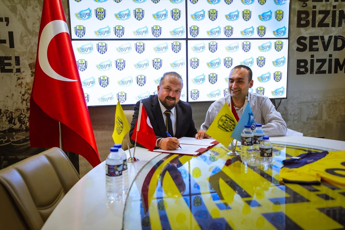 Trendyol 1. Lig ekibi MKE Ankaragücü, Kayın Su ile sponsorluk anlaşmasını devam...