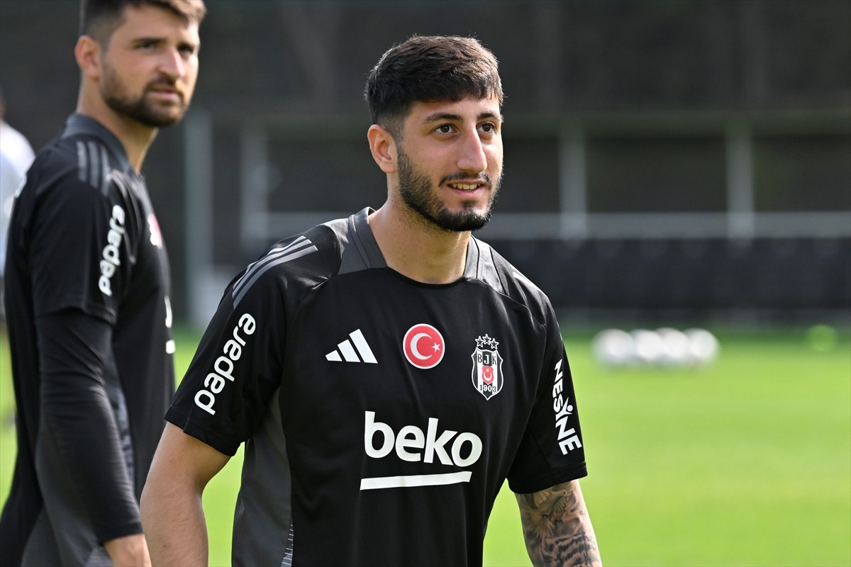 Trendyol Süper Lig ekiplerinden Beşiktaş, BJK Nevzat Demir Tesisleri'nde sezon hazırlıklarına...