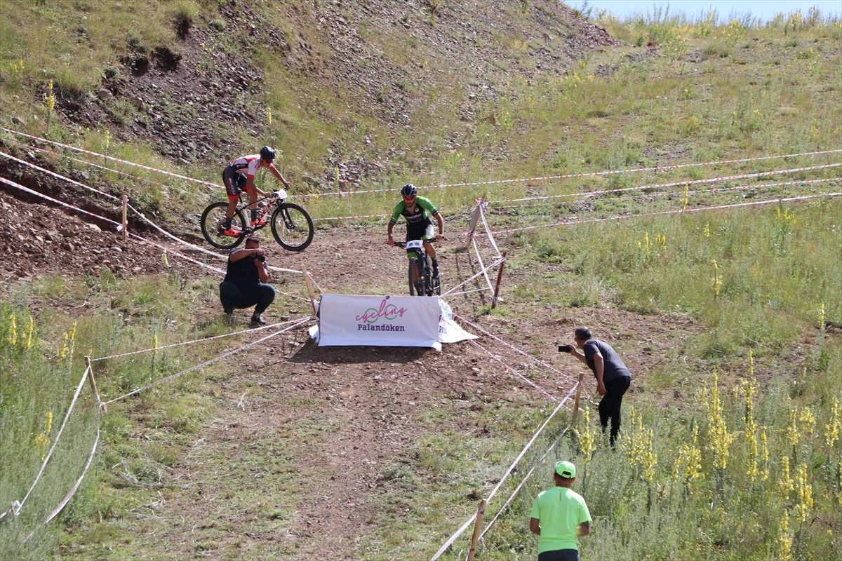 Türkiye Bisiklet Federasyonu tarafından Erzurum'da düzenlenen Türkiye Dağ Bisikleti Şampiyonası...
