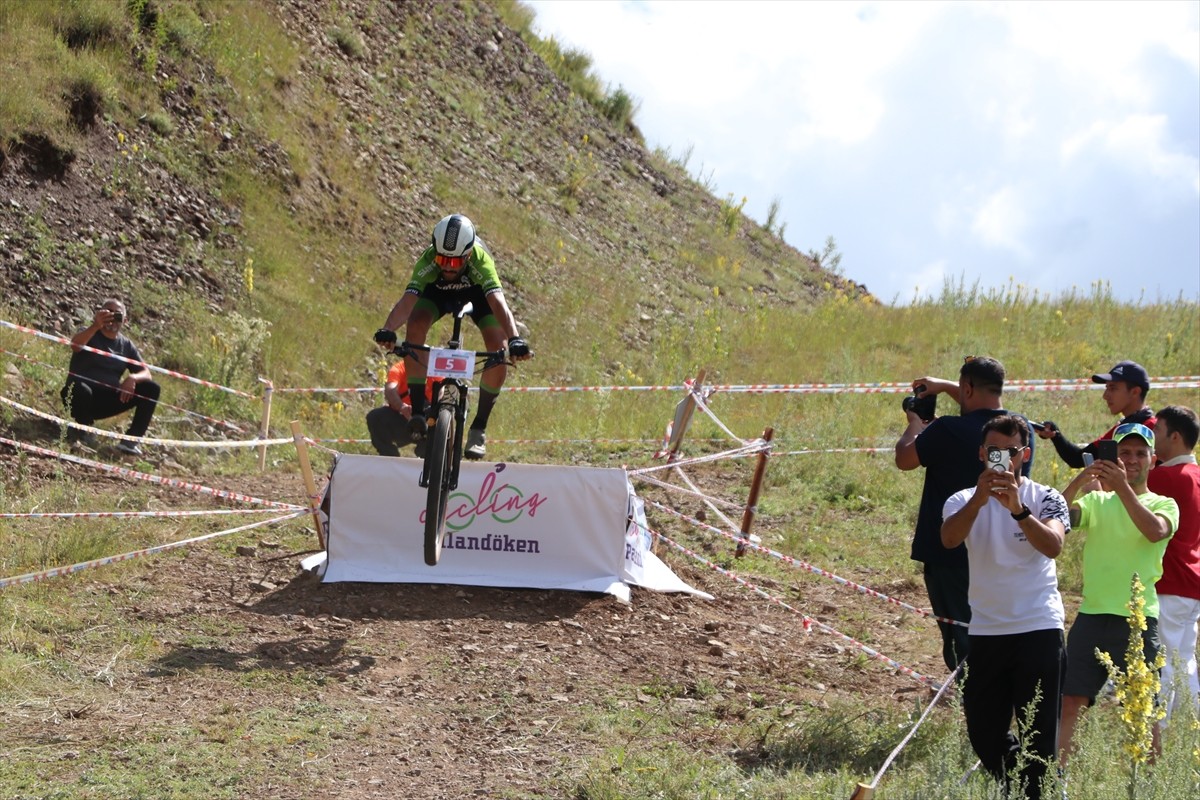 Türkiye Bisiklet Federasyonu tarafından Erzurum'da düzenlenen Türkiye Dağ Bisikleti Şampiyonası...
