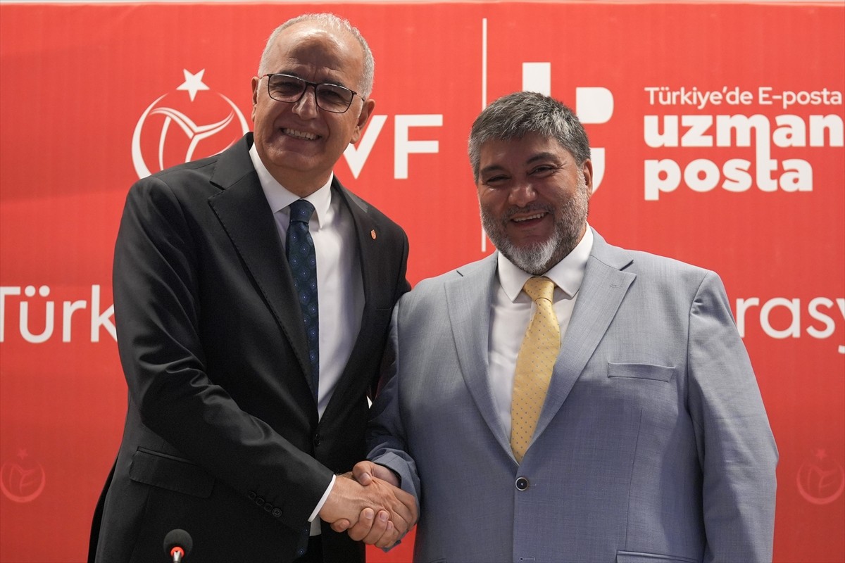 Türkiye Voleybol Federasyonu (TVF) ile Uzman Posta arasında sponsorluk anlaşması Ankara'da...