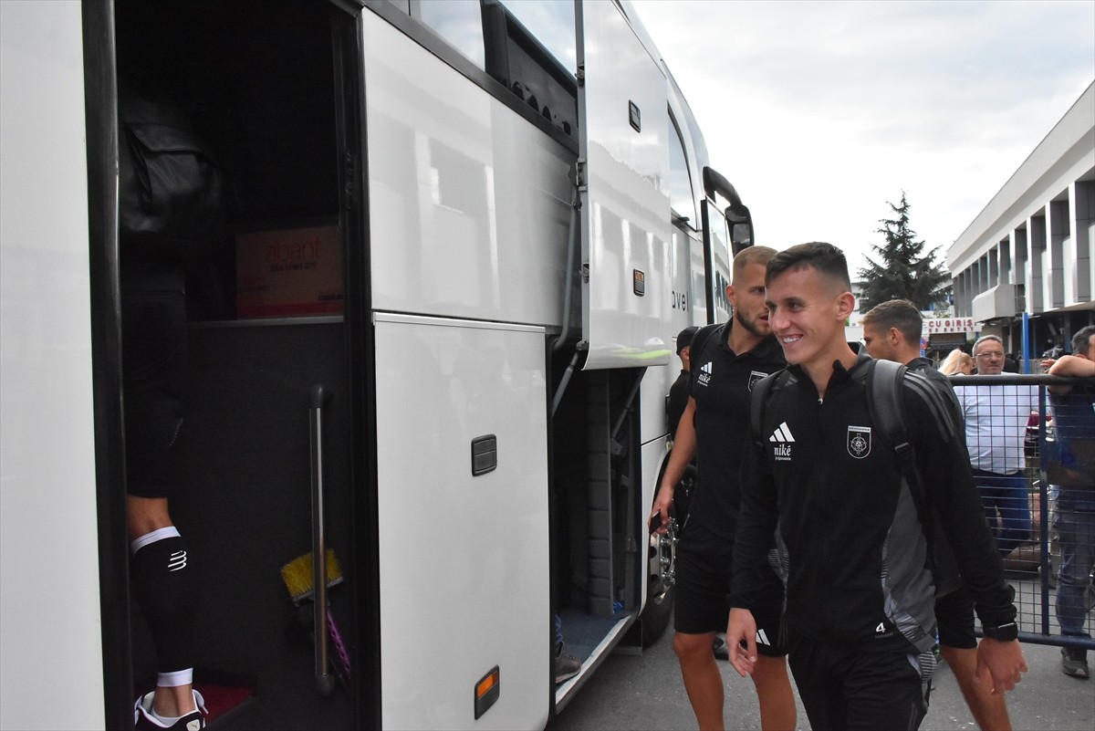 UEFA Avrupa Ligi 2. eleme turu rövanş maçında yarın Trabzonspor ile karşılaşacak Slovakya'nın...