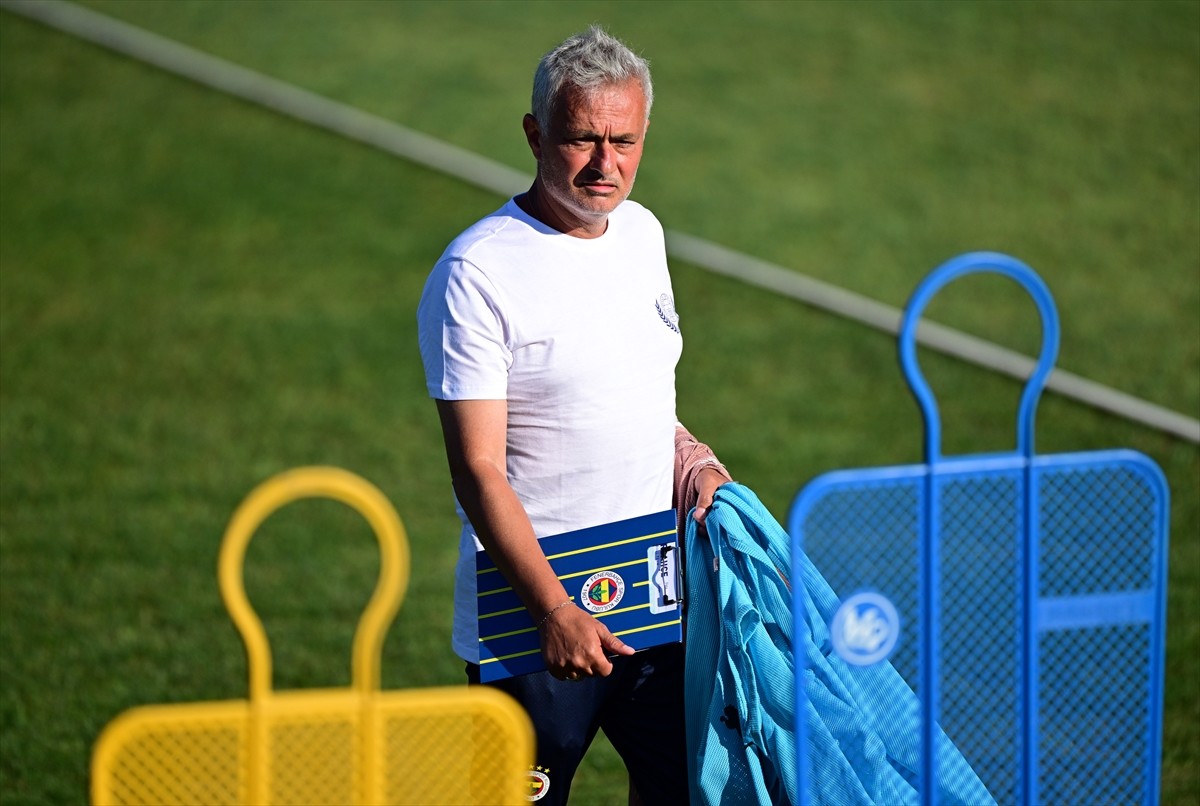 UEFA Şampiyonlar Ligi 2. eleme turu rövanşında yarın İsviçre'nin Lugano ekibini konuk edecek...