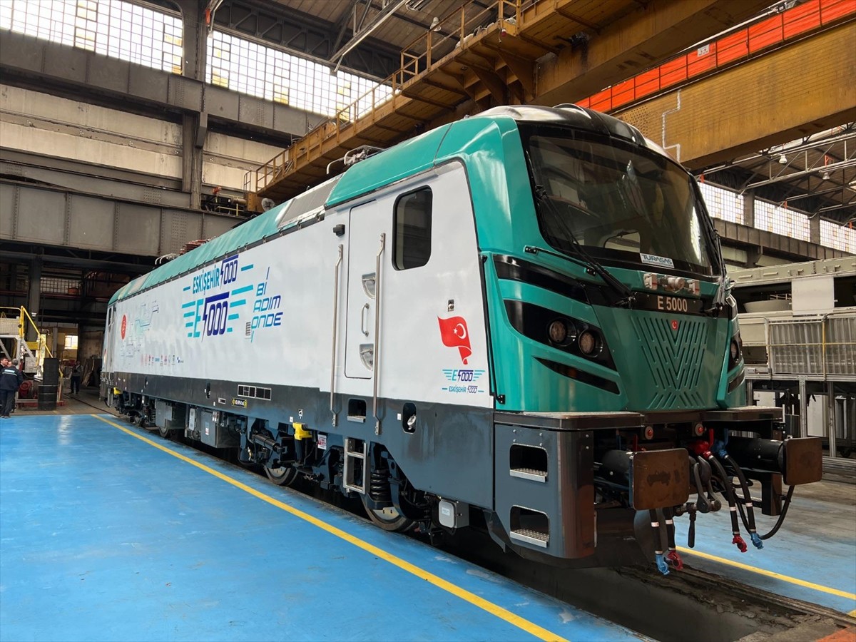 Ulaştırma ve Altyapı Bakanı Abdulkadir Uraloğlu, Türkiye Raylı Sistemler AŞ'nin (TÜRASAŞ) İstanbul...