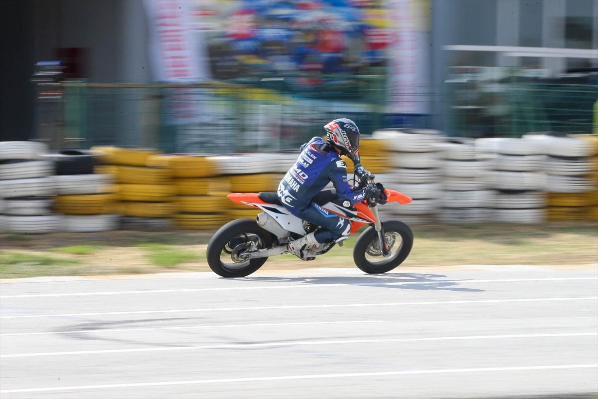 Uluslararası Motosiklet Federasyonu (FIM) tarafından düzenlenen Dünya Dayanıklılık Şampiyonası'nın...