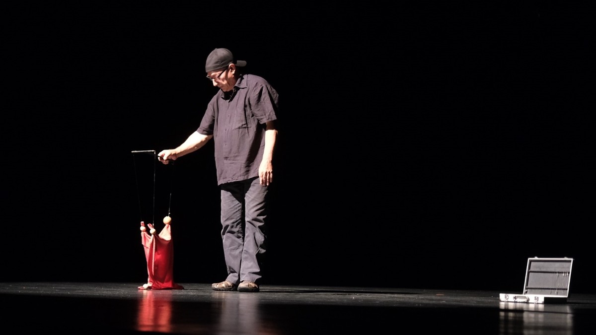 Ünlü kukla sanatçılarının eserlerinin yer aldığı "Uluslararası Kukla Atölyesi Sergisi"...