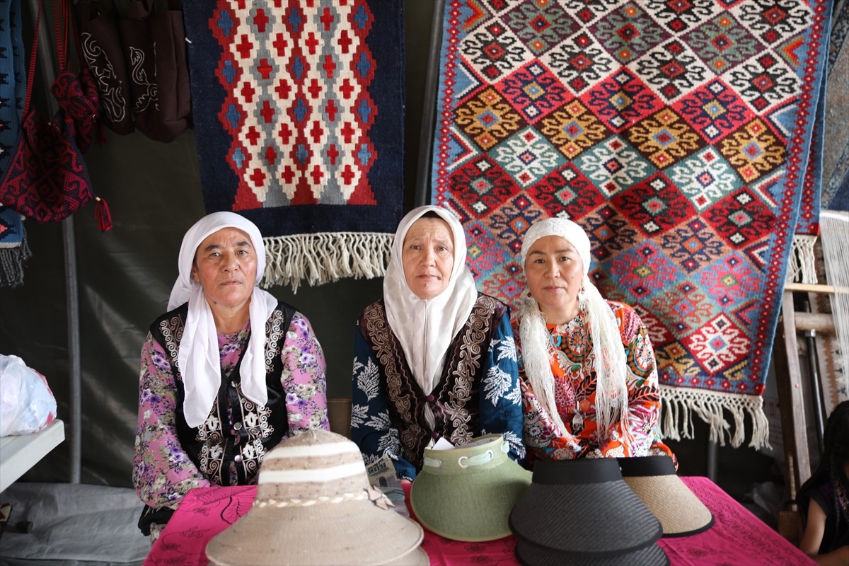 Van'ın Erciş ilçesinde yaşayan Kırgızlar, son hanları Rahmankul Han'ı doğumunun 110. yılında...