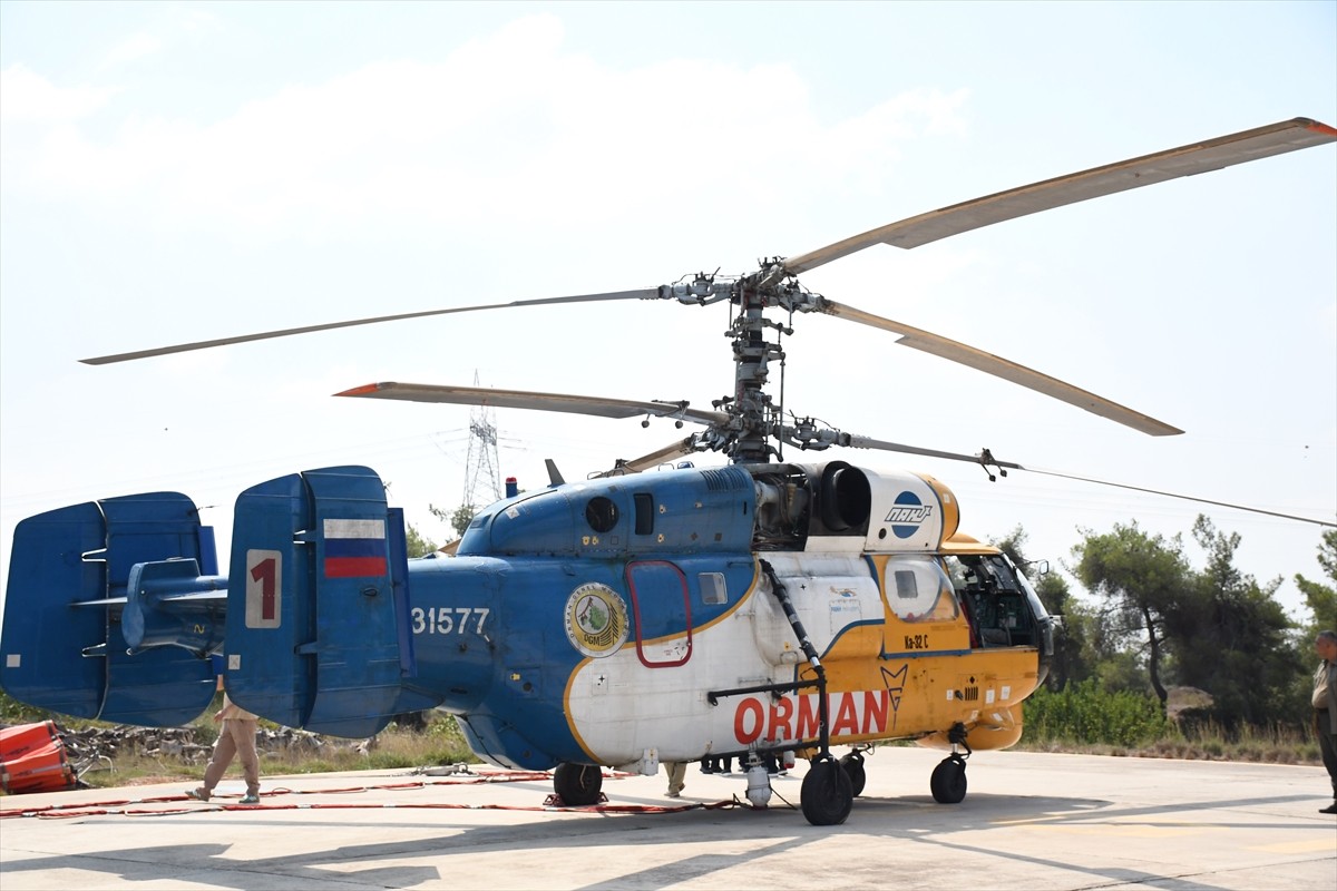 Adana'da, orman yangılarıyla havadan ve karadan etkin bir şekilde mücadele ediliyor. Adana Orman...