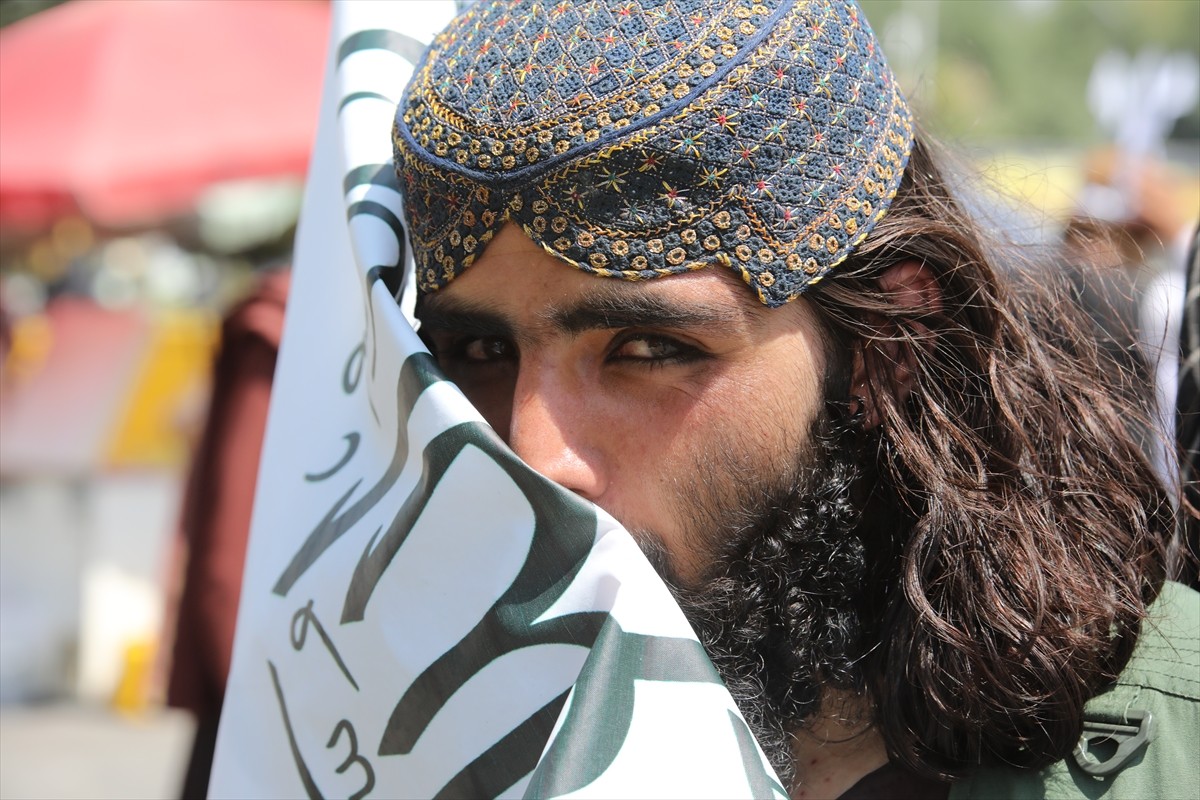 Afganistan yönetimi, bir zamanlar ABD'nin askeri üs olarak kullandığı Begram Hava Üssü'nde...