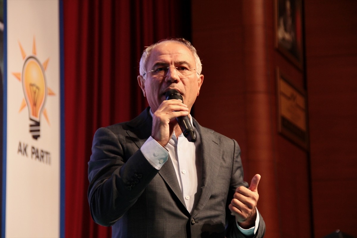 AK Parti Genel Başkanvekili Efkan Ala (sağ 3), Merinos Atatürk Kongre ve Kültür Merkezi'nde...