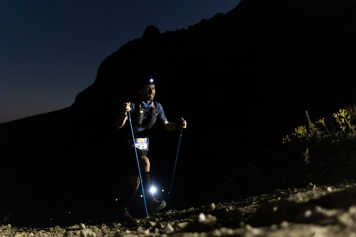 Aladağlar Sky Trail 2024 yarışı Niğde'de yapıldı. Niğde Valiliği, Niğde Belediyesi ve Ahiler...