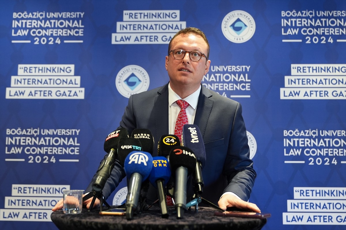 Anadolu Ajansının (AA) Global İletişim Ortağı olduğu, Boğaziçi Üniversitesi Hukuk Fakültesince...