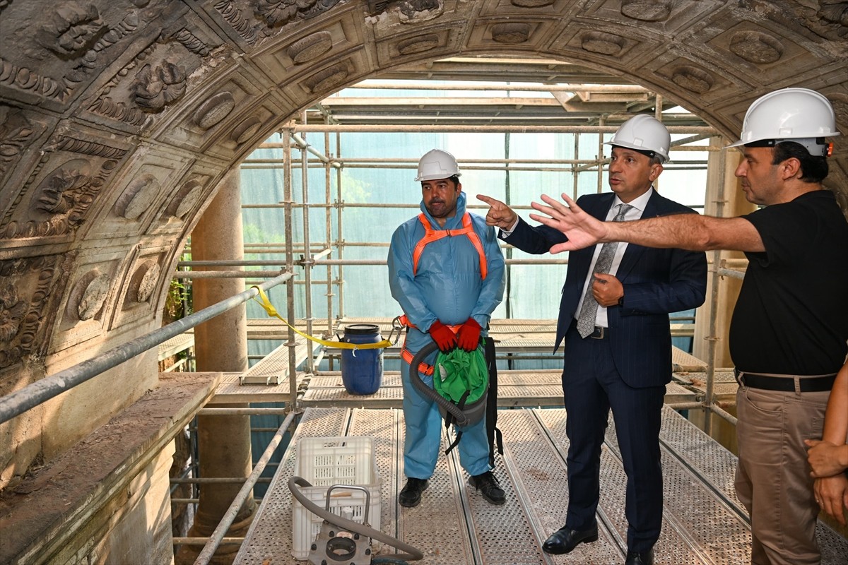 Antalya'nın tarihi Kaleiçi bölgesinin Dünya Kültürel ve Doğal Mirası Geçici Listesine eklenmesi...