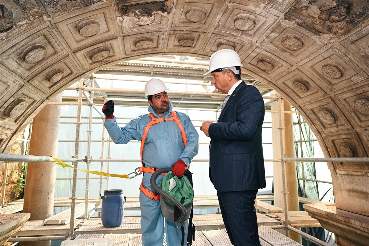 Antalya'nın tarihi Kaleiçi bölgesinin Dünya Kültürel ve Doğal Mirası Geçici Listesine eklenmesi...