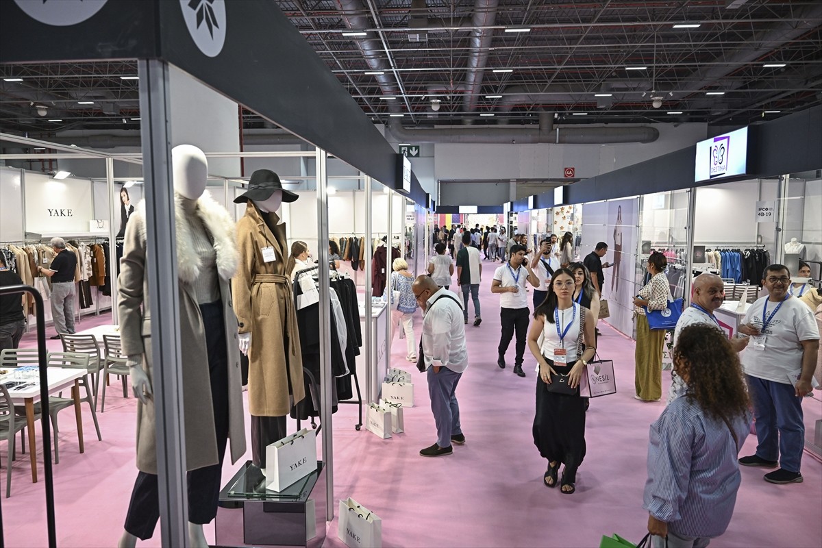 Avrupa'nın en büyük hazır giyim etkinliği olma özelliği taşıyan İstanbul Hazır Giyim ve Moda...