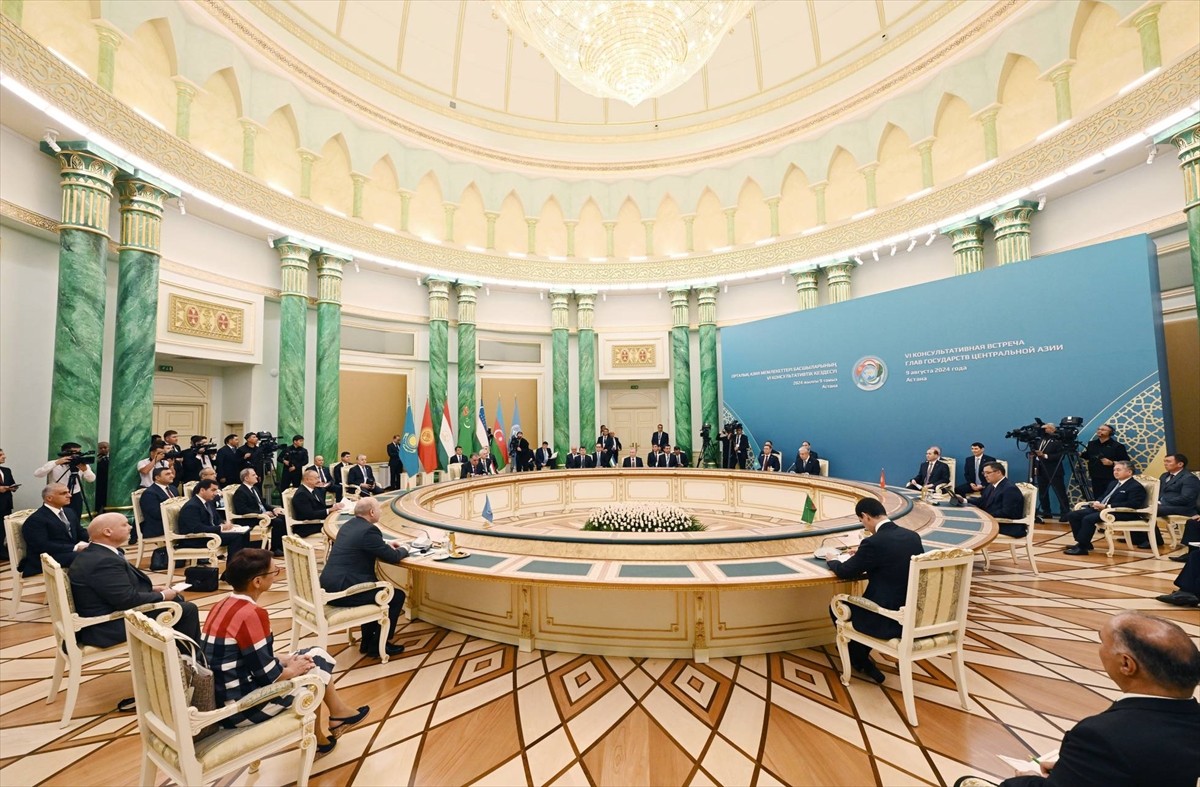  Azerbaycan Cumhurbaşkanı İlham Aliyev, Kazakistan'ın başkenti Astana'da, Kazakistan, Kırgızistan...