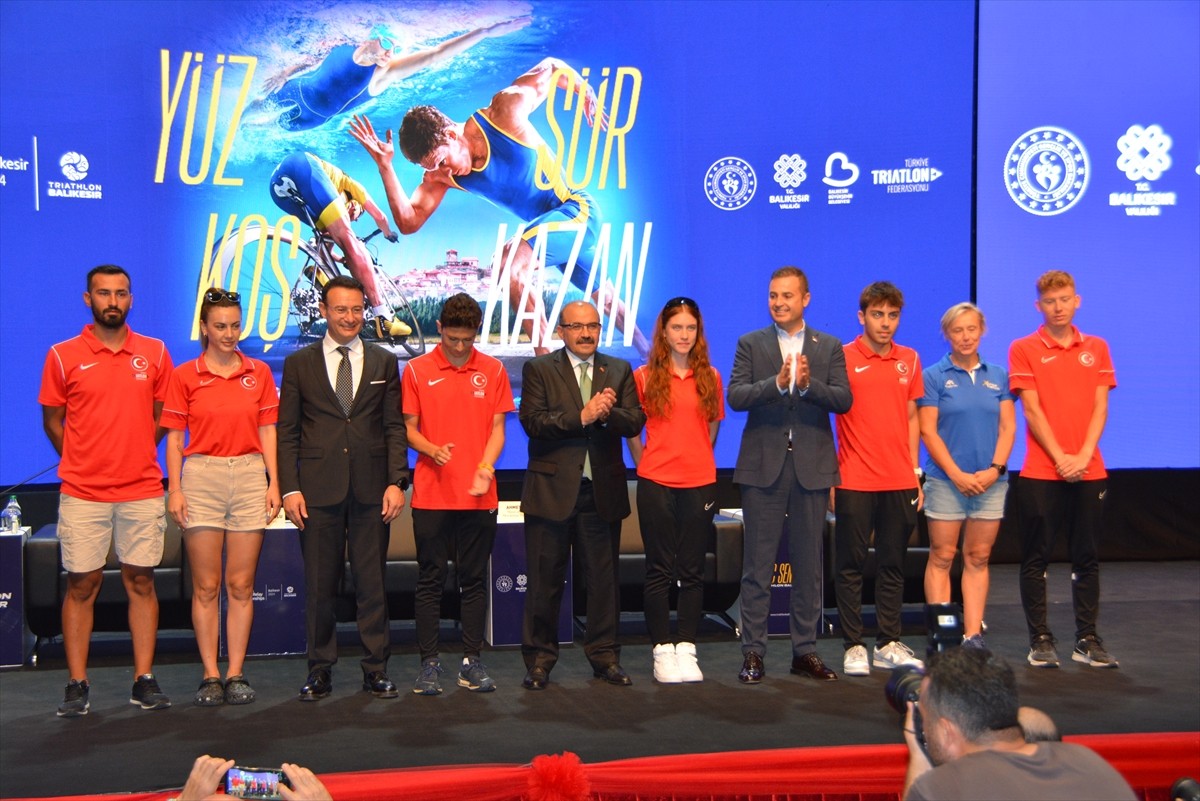Balıkesir Büyükşehir Belediyesi ve Türkiye Triatlon Federasyonunun işbirliğiyle organize edilen...