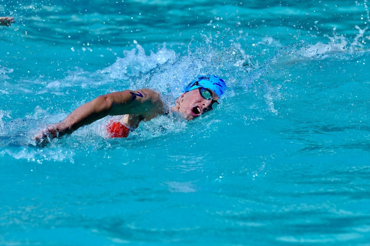 Balıkesir Büyükşehir Belediyesi ve Türkiye Triatlon Federasyonunun işbirliğiyle organize edilen...