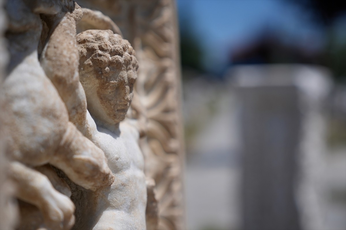 Bu yıl 3'üncüsü düzenlenen "Dünya Düzce Günleri", Prusias ad Hypium Antik Kenti ziyaretiyle...