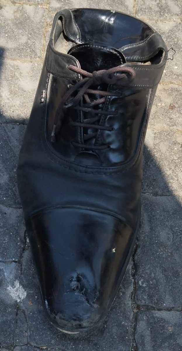 Bursa'nın Osmangazi ilçesinde tartıştığı zanlı tarafından tabancayla ateş edilen kişi, merminin...