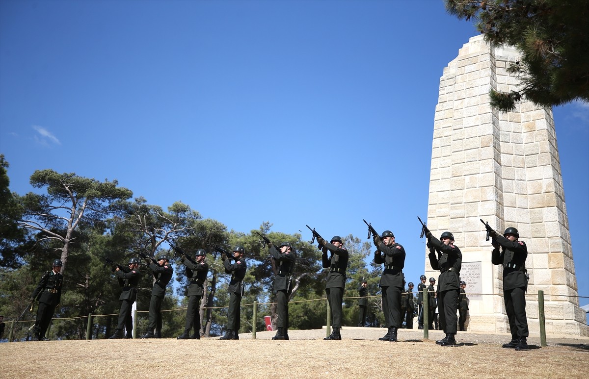 Çanakkale'de, Anafartalar Zaferi'nin 109. yıl dönümü dolayısıyla Tarihi Gelibolu Yarımadası'ndaki...