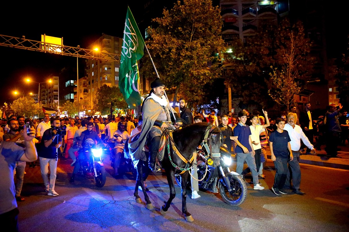 Diyarbakır'da, Hamas Siyasi Büro Başkanı İsmail Heniyye'nin suikasta uğraması ve İsrail'in...