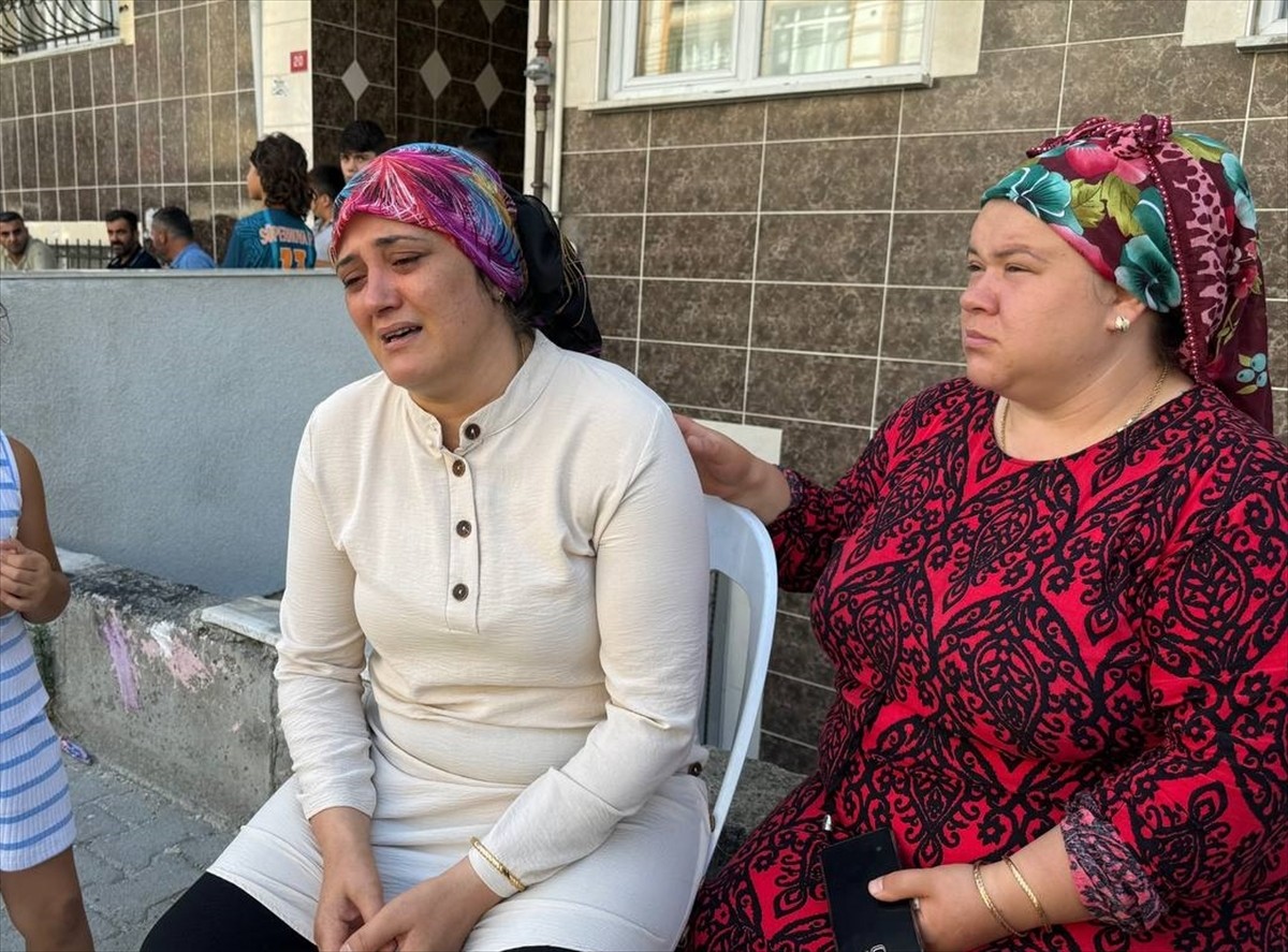 Esenyurt'ta beraber çakmak gazı kullandığı arkadaşını boğarak öldürdüğü iddia edilen çocuk, polis...