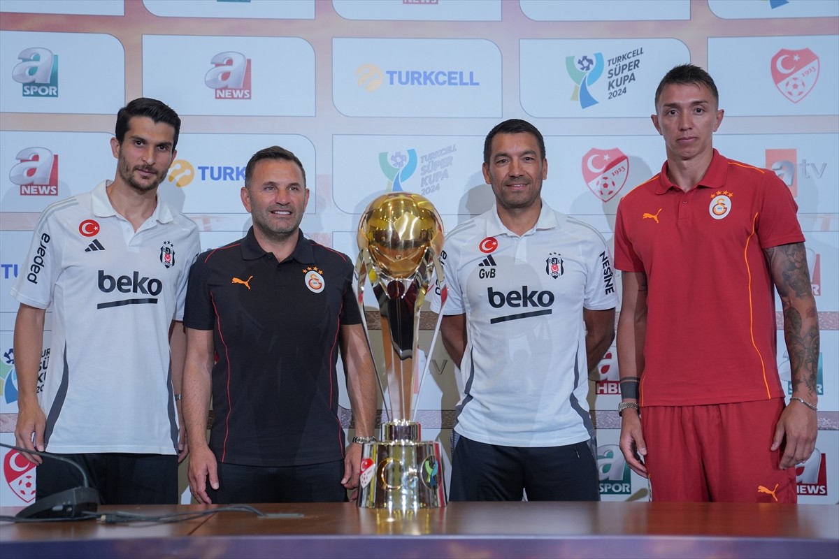 Geçen sezon Trendyol Süper Lig'de şampiyonluğa ulaşan Galatasaray ile Ziraat Türkiye Kupası'nı...