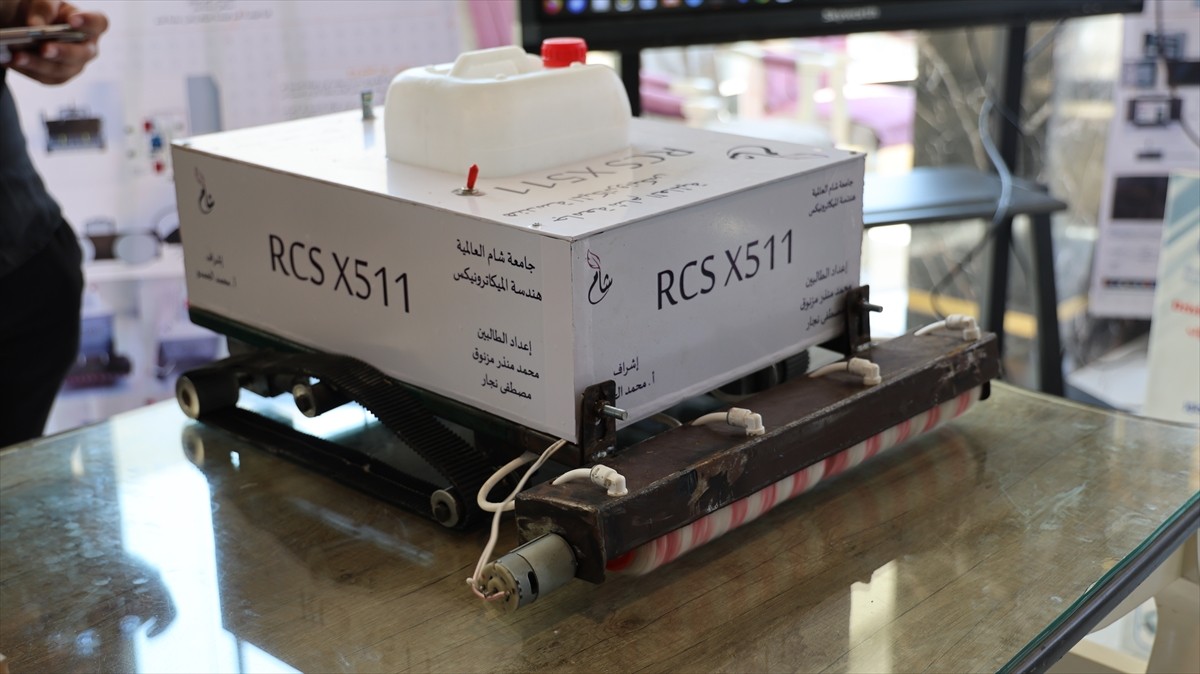 İnsan Hak ve Hürriyetleri (İHH) İnsani Yardım Vakfının Suriye'nin Azez kentinde kurduğu Şam...