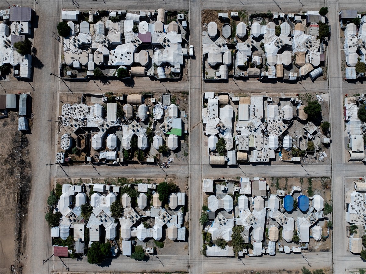 Irak'ın Musul kentine bağlı Sincar ilçesinden 10 yıl önce terör örgütü DEAŞ'ın işgali nedeniyle...