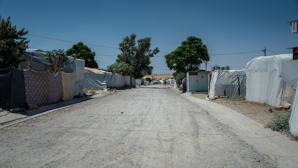 Irak'ın Musul kentine bağlı Sincar ilçesinden 10 yıl önce terör örgütü DEAŞ'ın işgali nedeniyle...