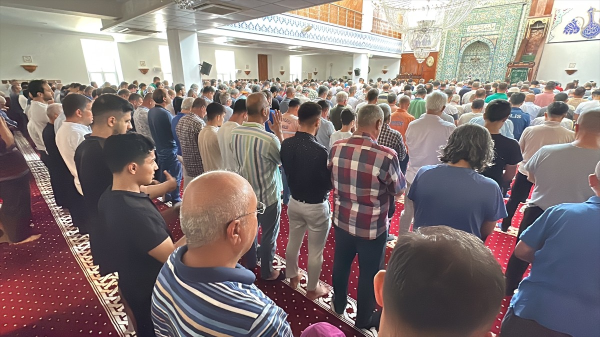 İran'ın başkenti Tahran'da suikasta uğrayan Hamas Siyasi Büro Başkanı İsmail Heniyye için...