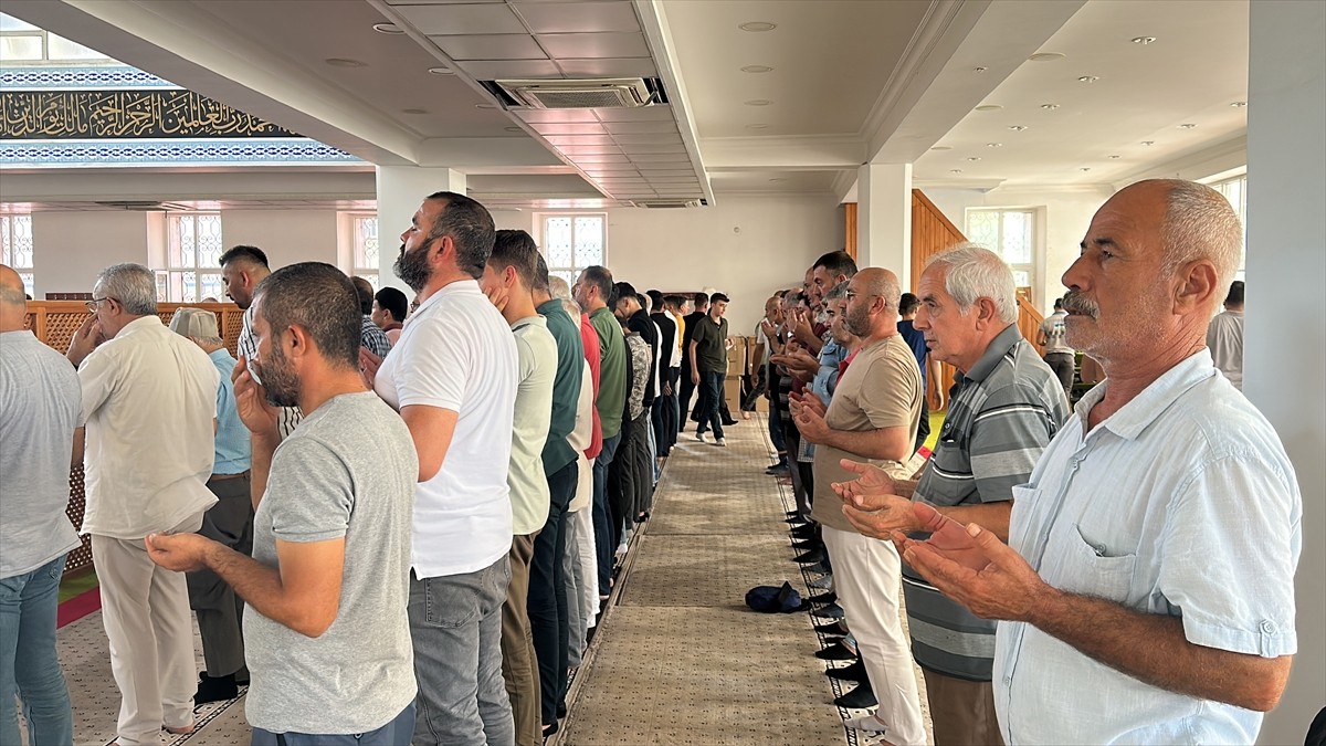 İran'ın başkenti Tahran'da suikasta uğrayan Hamas Siyasi Büro Başkanı İsmail Heniyye için...