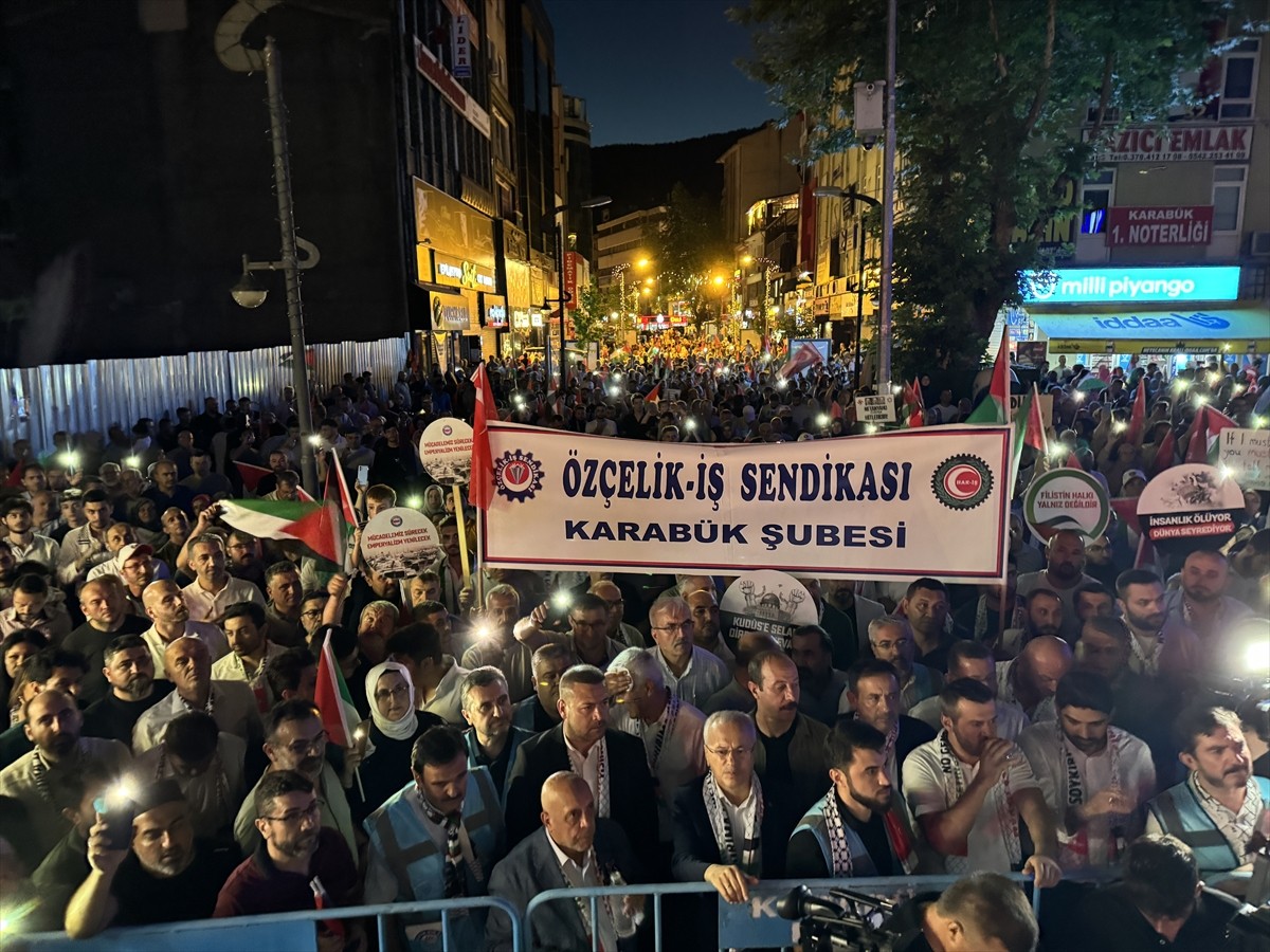 İran'ın başkenti Tahran'da suikaste uğrayan Hamas Siyasi Büro Başkanı İsmail Heniyye için...