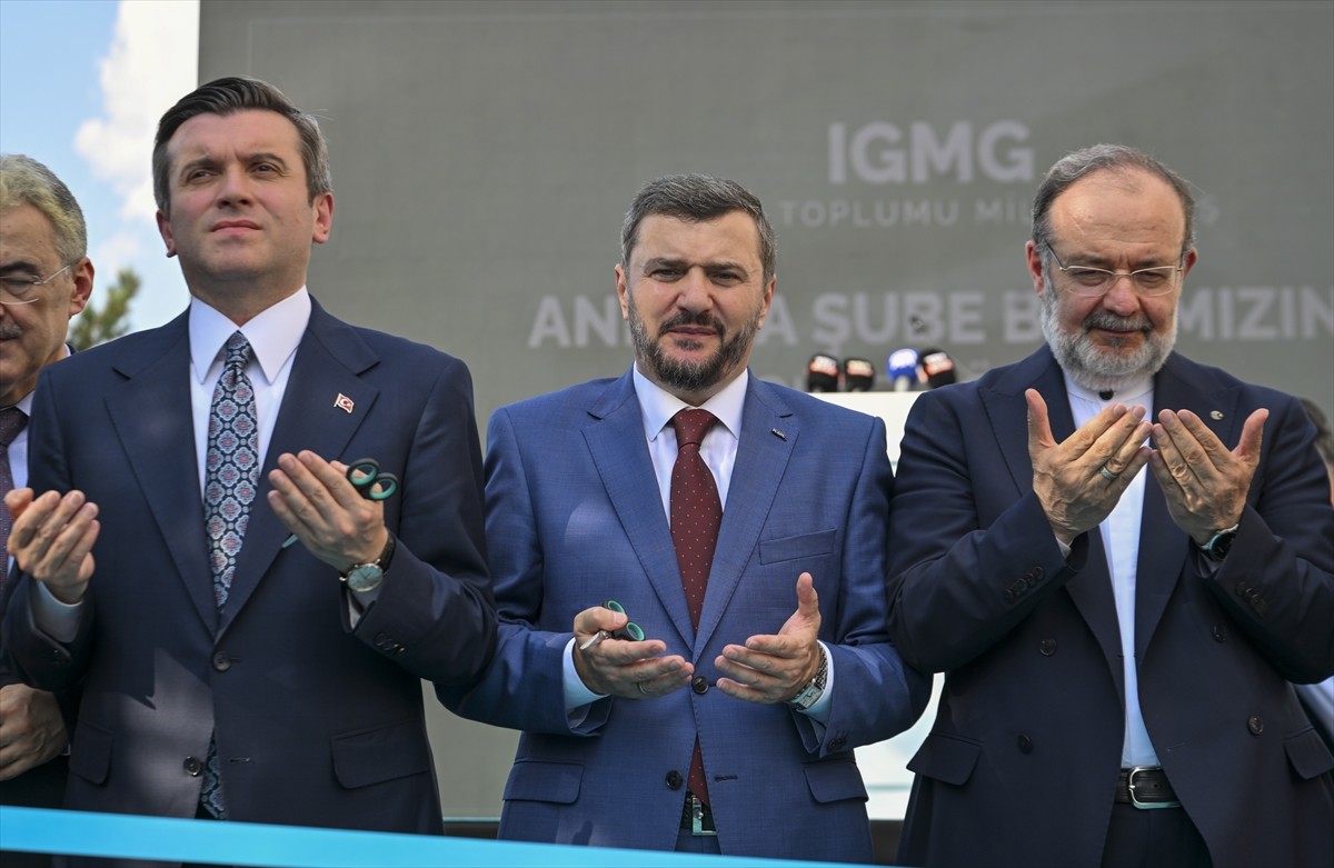 İslam Toplumu Milli Görüş Teşkilatları (IGMG) Ankara Şube binası açıldı. Açılış törenine AK Parti...