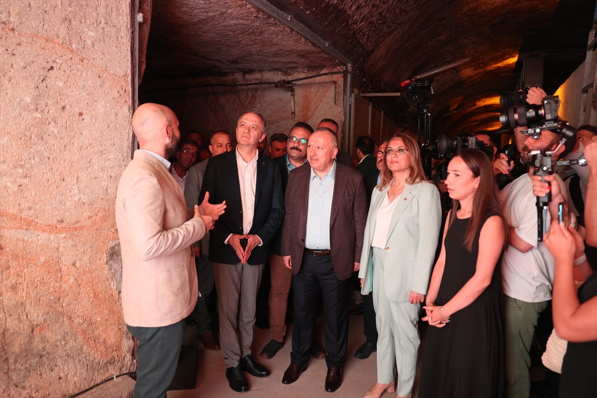 Kültür ve Turizm Bakanlığınca düzenlenen "Nevşehir Kültür Yolu Festivali" başladı. Festivalin...