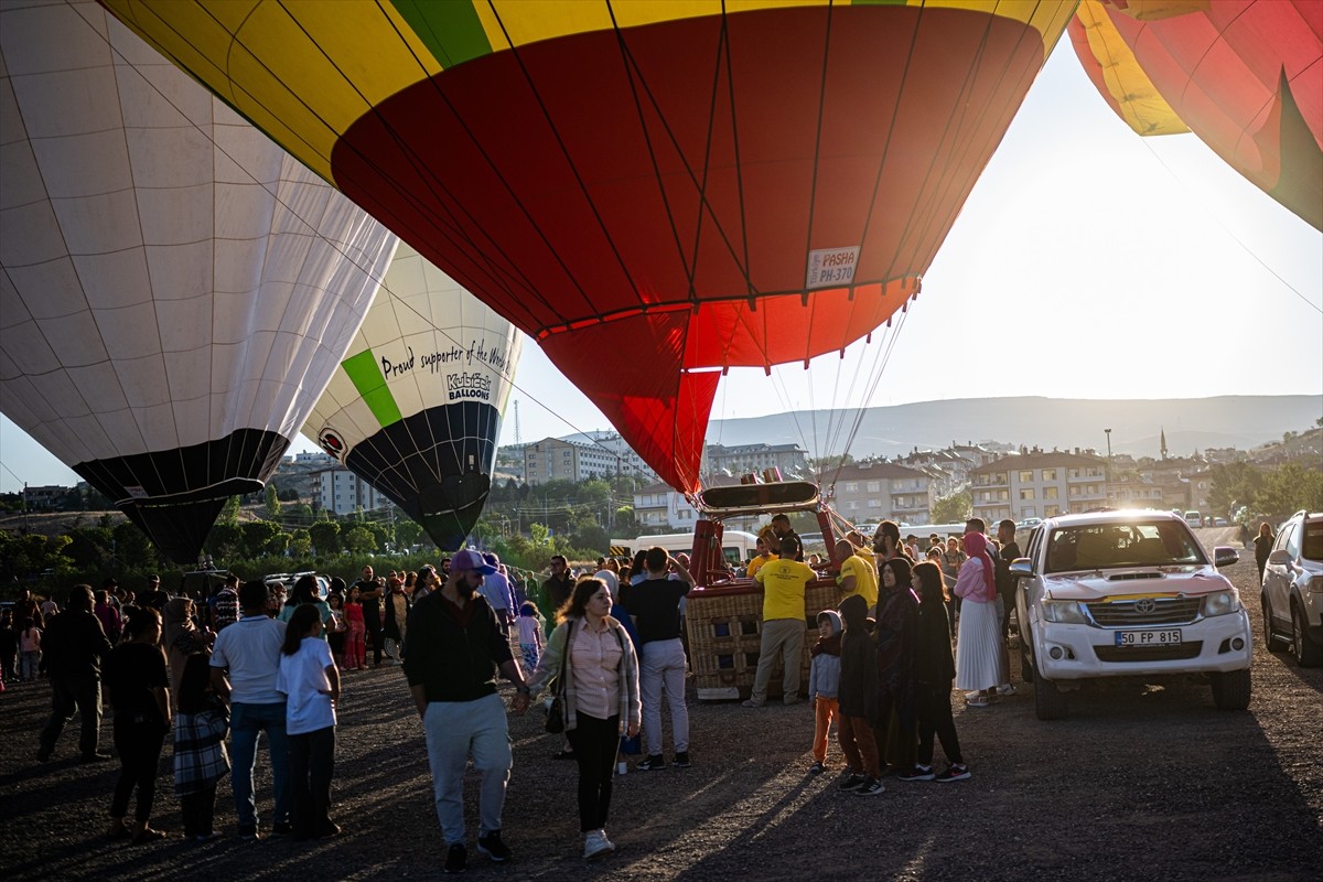 Kültür ve Turizm Bakanlığınca düzenlenen "Nevşehir Kültür Yolu Festivali"ne Türkiye'nin yanı sıra...