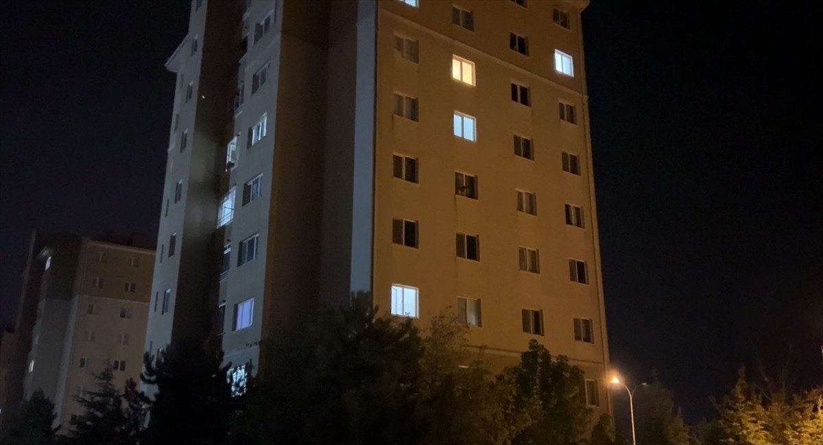 Kütahya'da tartıştığı eşini bıçakla yaralayan kadın gözaltına alındı. Yaralanan S.K. sağlık...