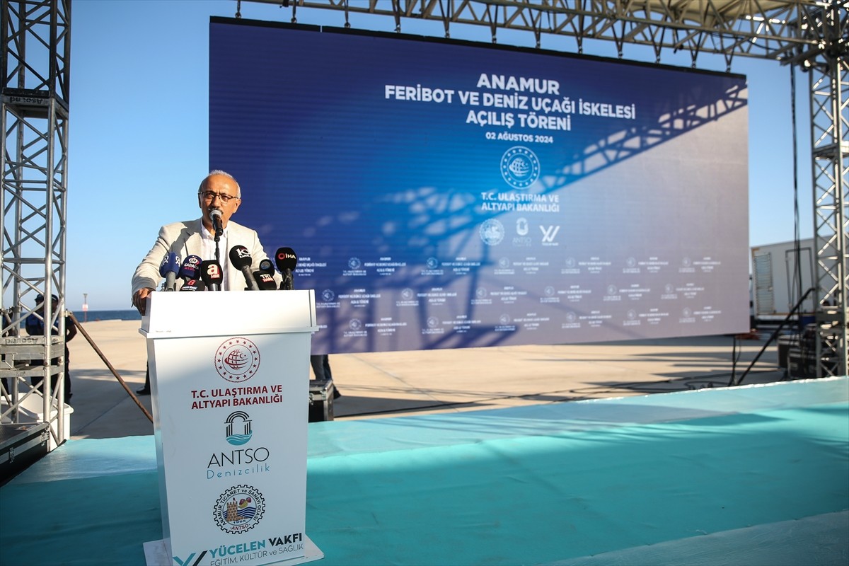 Mersin'in Anamur ilçesinde, Anamur Feribot ve Deniz Uçağı İskelesi'nin açılışı...