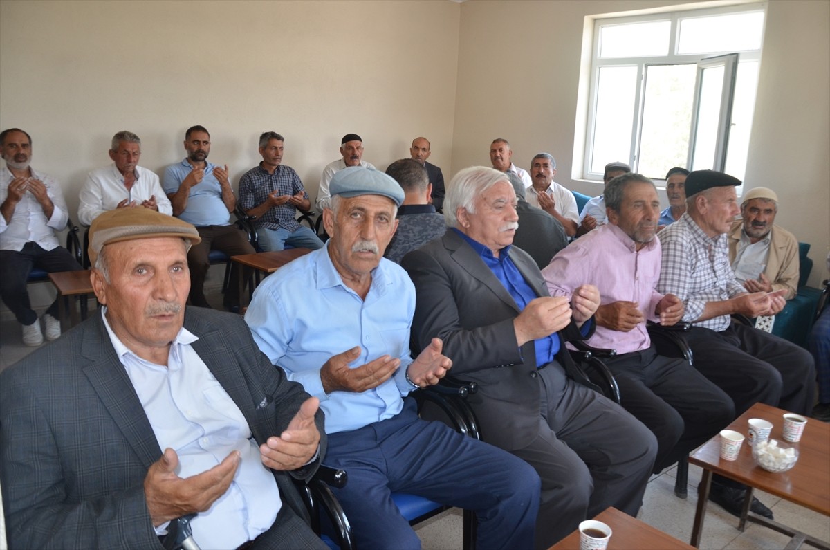 Muş'ta serinlemek için girdikleri Alparslan 1 Baraj Gölü'nde cansız bedenleri çıkarılan 2'si çocuk...