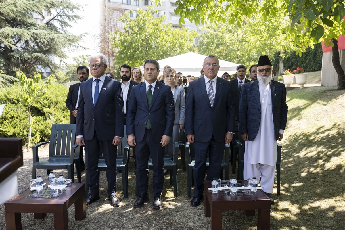 Pakistan'ın Ankara Büyükelçiliği, Hindistan idaresindeki Cammu Keşmir bölgesinin özel statüsünün...