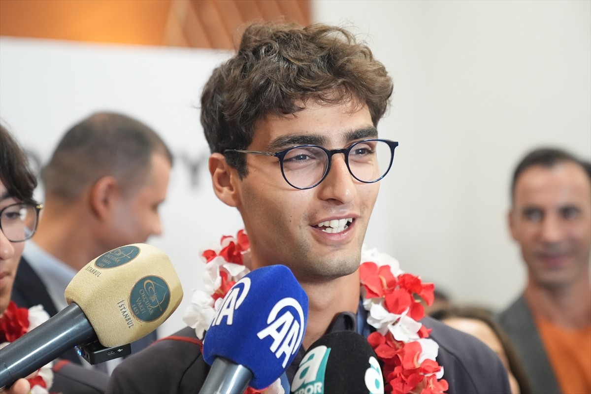 Paris 2024 Olimpiyat Oyunları'nda mücadele eden Okçuluk ve Atıcılık Milli Takımı yurda döndü....