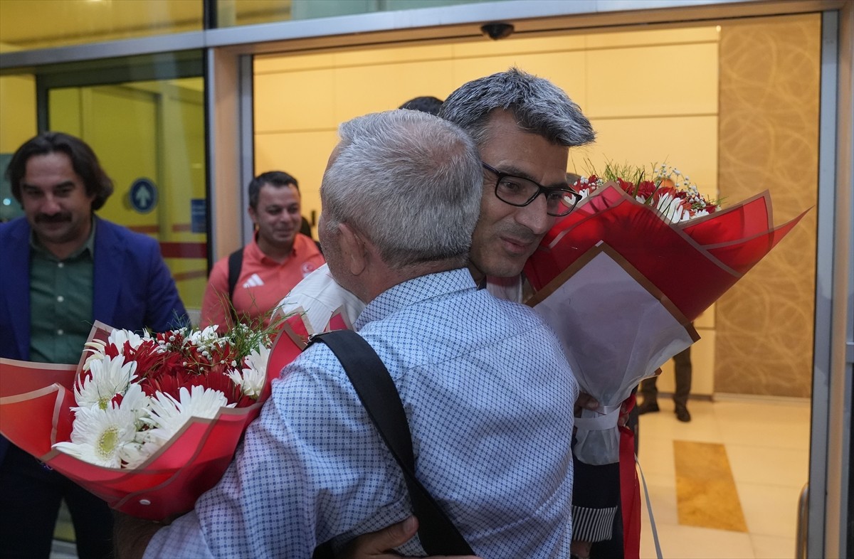 Paris 2024 Olimpiyatları'nda karışık takım 10 metre havalı tabanca kategorisinde Şevval İlayda...